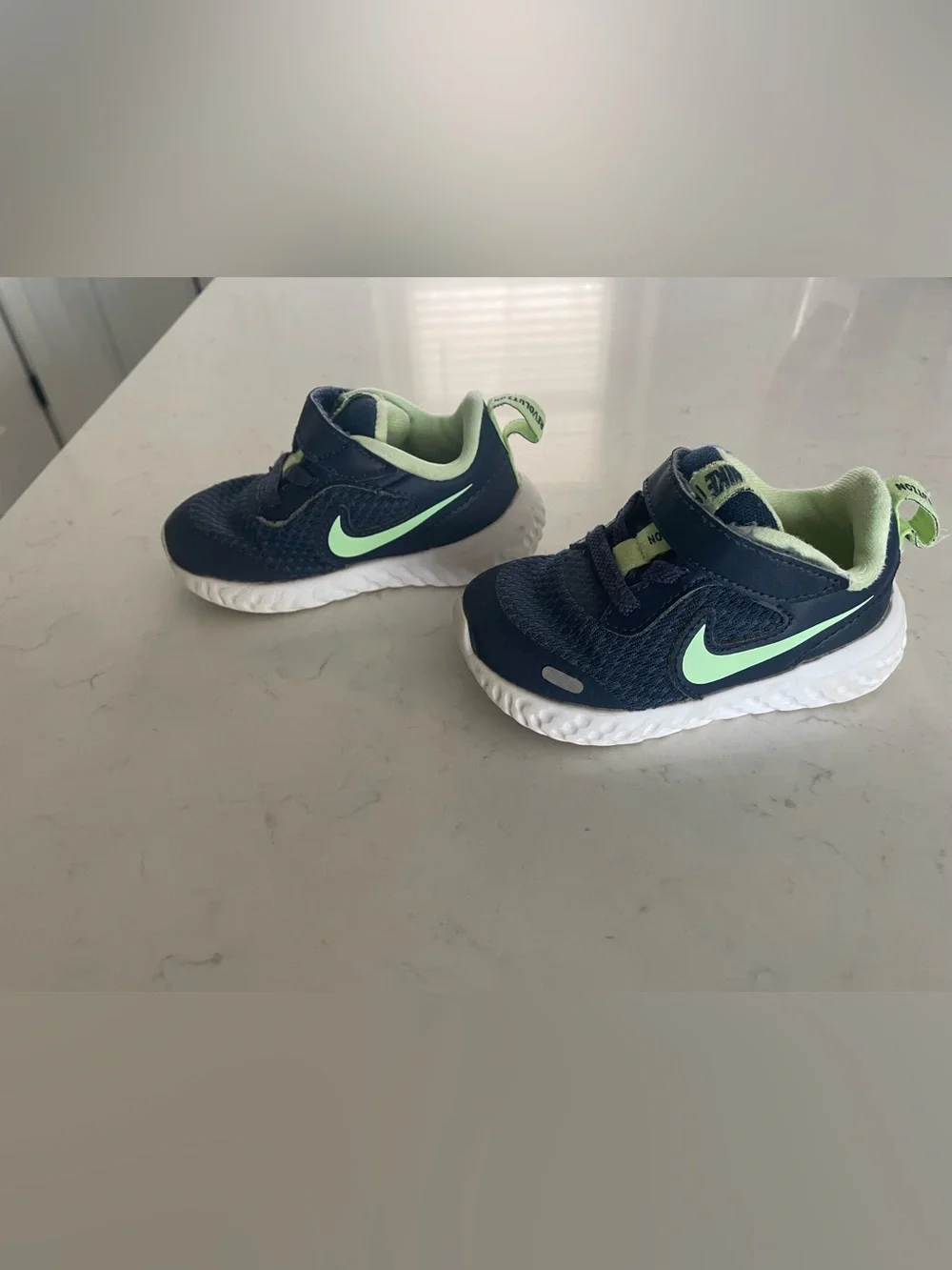 Nike Infant Boy Size 5 Shoes